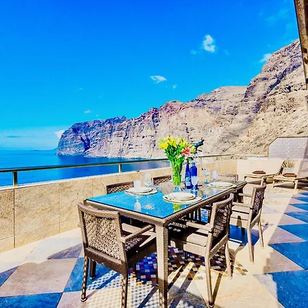 Gigantes Fantastic Views * Acantilado de los Gigantes