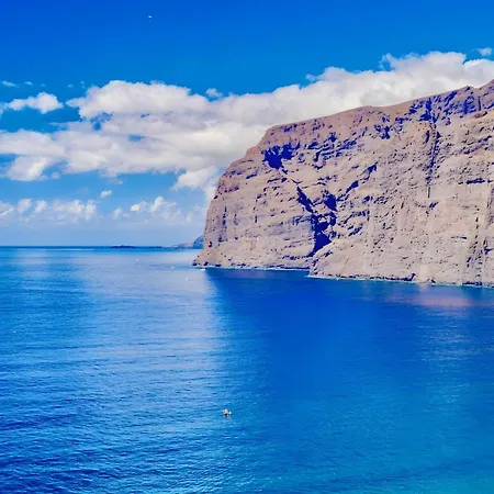 Gigantes Fantastic Views * Acantilado de los Gigantes