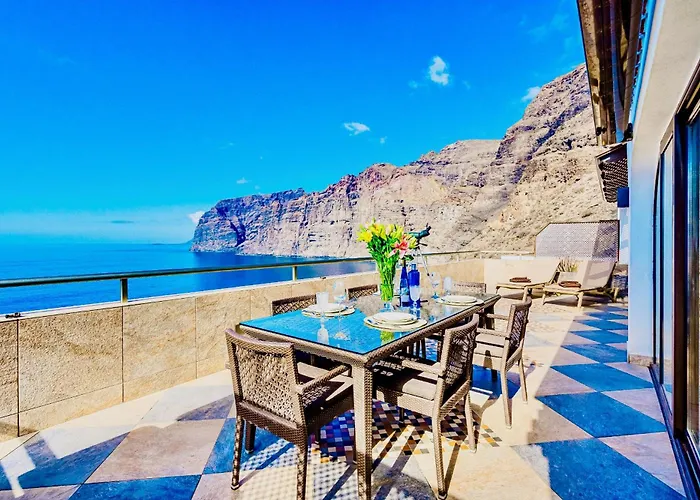 Gigantes Fantastic Views * Acantilado de los Gigantes