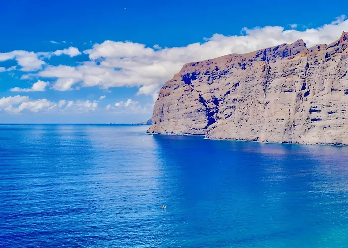 Gigantes Fantastic Views * Acantilado de los Gigantes